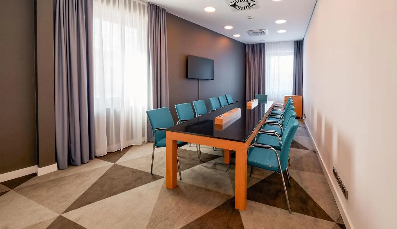 Premier Inn Mannheim City Centre Отель