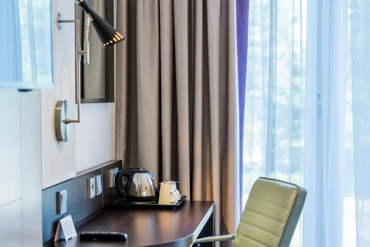 Отель Premier Inn Mannheim City Centre